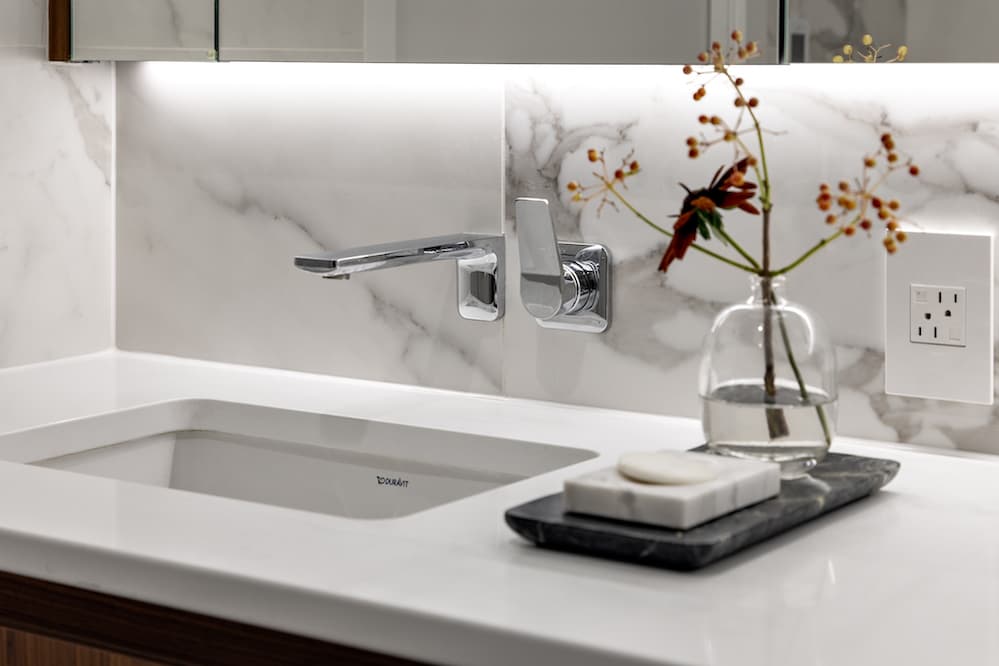 Llano 885 Cambie Web-20