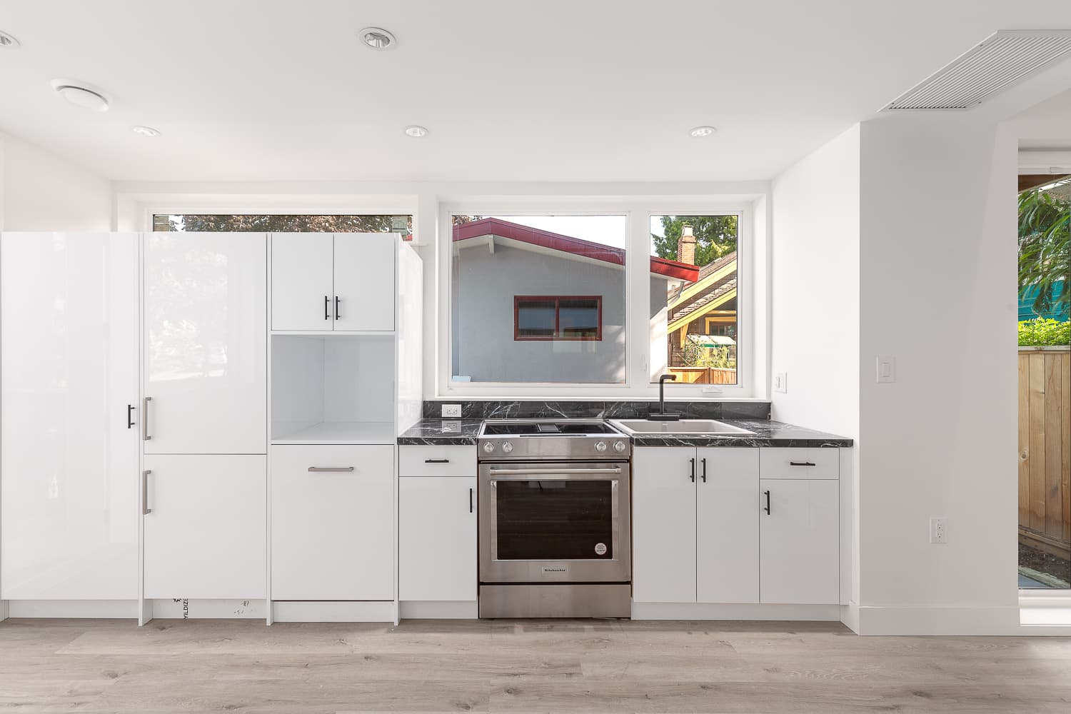 3-2010-Kaslo-Street-Web-11