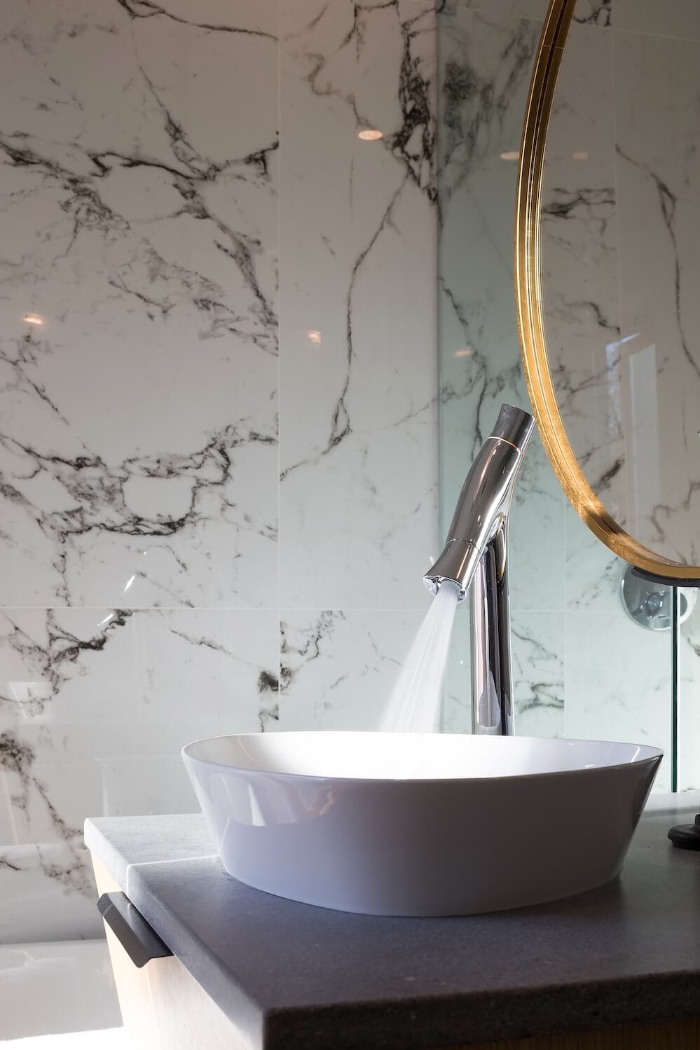 28 HOuse ensuite2