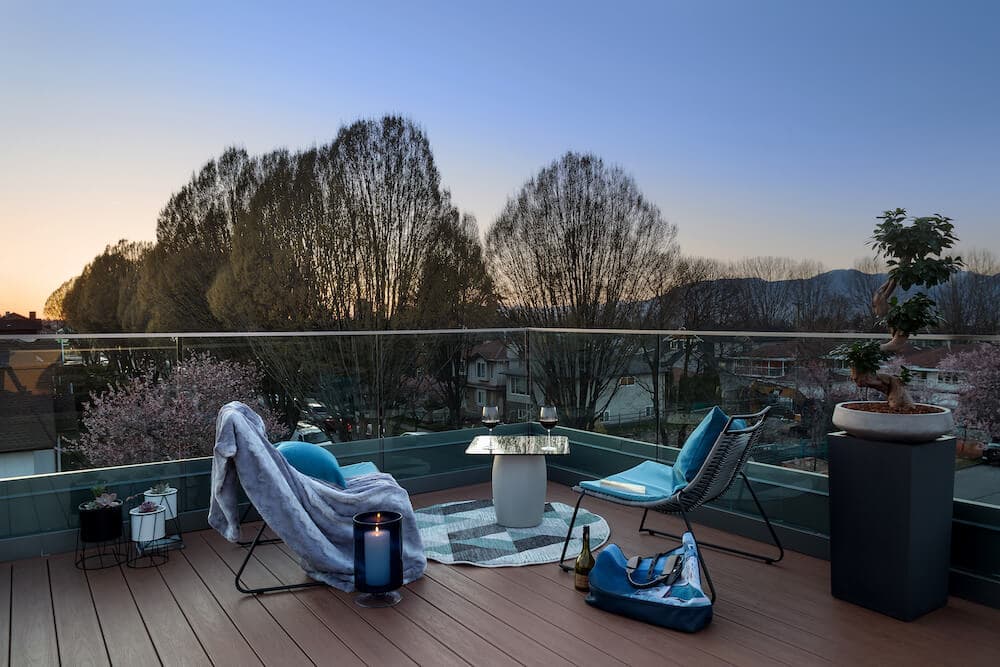 28 House Roof Patio
