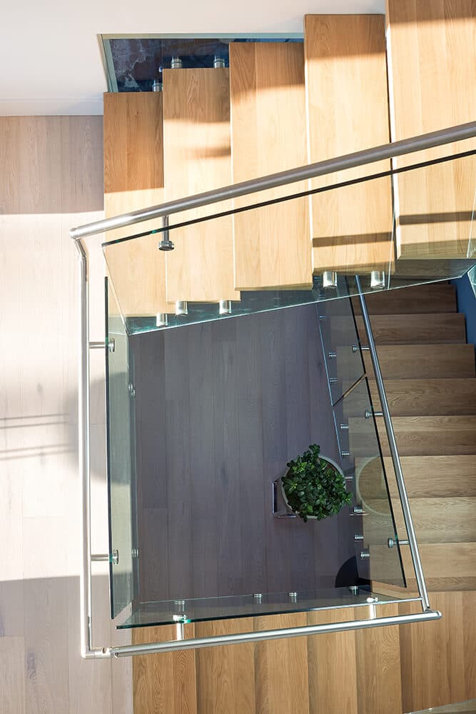 28 House Stairwell
